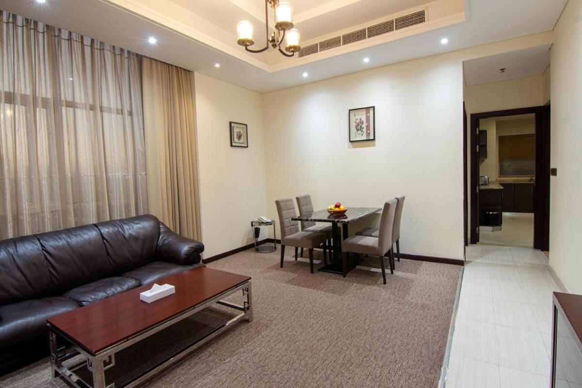 Better Living Hotel Apartments Dubai Exterior foto