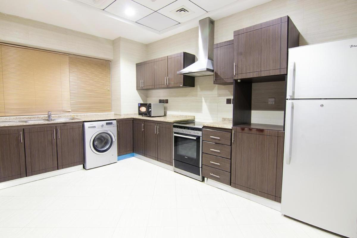Better Living Hotel Apartments Dubai Exterior foto